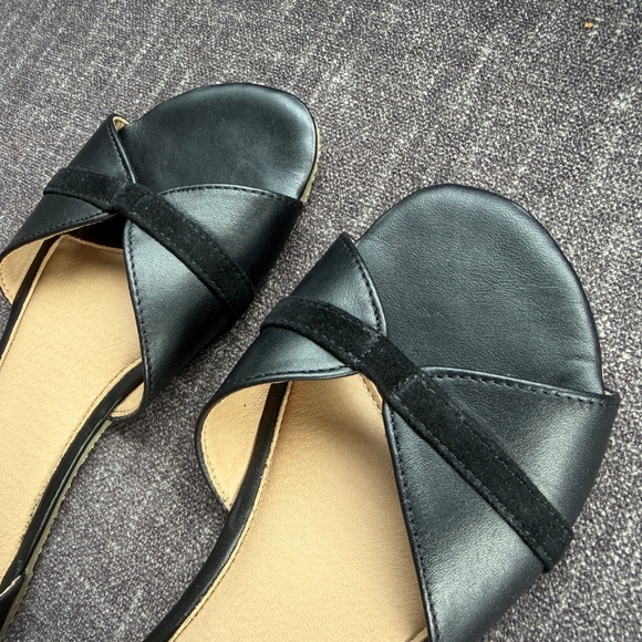 SHAPEN PETAL FLATS Sandals Barefoot Dress Shoes Size 36 Approximate Size 7 US - Picture 4 of 15